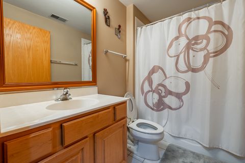 Tiny photo for 1745 PAVILION Way #206, Park Ridge, IL 60068 (MLS # 12515784)