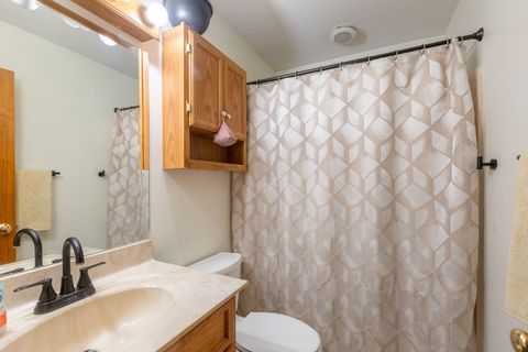 Tiny photo for 5 Echo Hill Road, Oakwood Hills, IL 60013 (MLS # 12579749)