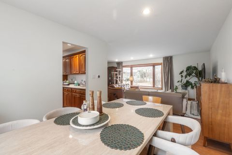 Tiny photo for 5 Echo Hill Road, Oakwood Hills, IL 60013 (MLS # 12579749)