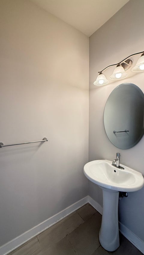 Tiny photo for 3232 S Shields Avenue, Chicago, IL 60616 (MLS # 12678488)