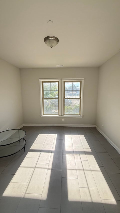 Tiny photo for 3232 S Shields Avenue, Chicago, IL 60616 (MLS # 12678488)