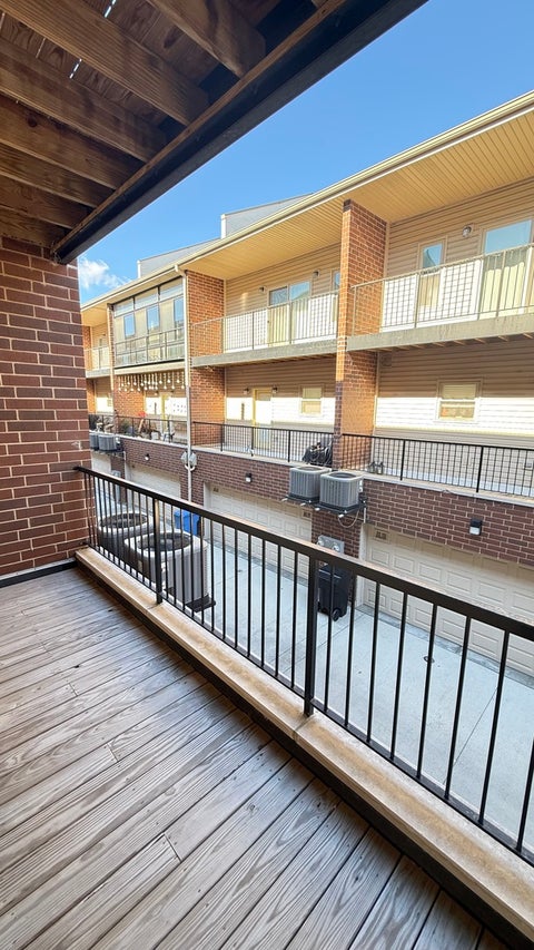 Tiny photo for 3232 S Shields Avenue, Chicago, IL 60616 (MLS # 12678488)