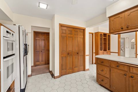 Tiny photo for 30 Strauss Lane, Olympia Fields, IL 60461 (MLS # 12586089)