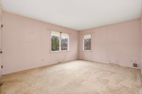 Tiny photo for 30 Strauss Lane, Olympia Fields, IL 60461 (MLS # 12586089)