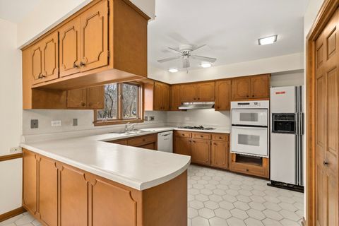 Tiny photo for 30 Strauss Lane, Olympia Fields, IL 60461 (MLS # 12586089)