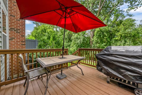 Tiny photo for 724 Samson Way, Northbrook, IL 60062 (MLS # 12659650)
