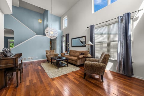 Tiny photo for 724 Samson Way, Northbrook, IL 60062 (MLS # 12659650)