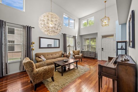 Tiny photo for 724 Samson Way, Northbrook, IL 60062 (MLS # 12659650)