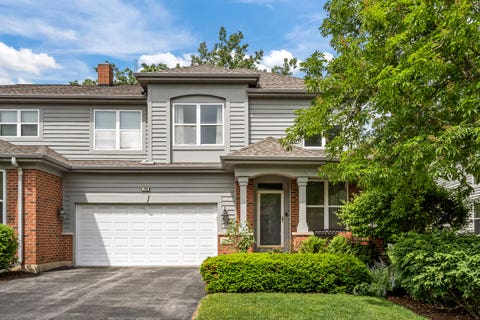 Photo of 724 Samson Way, Northbrook, IL 60062 (MLS # 12659650)