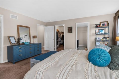 Tiny photo for 509 Moorfield Avenue, North Aurora, IL 60542 (MLS # 12558090)