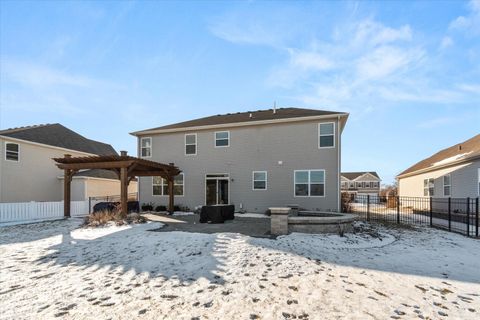 Tiny photo for 509 Moorfield Avenue, North Aurora, IL 60542 (MLS # 12558090)