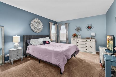 Tiny photo for 509 Moorfield Avenue, North Aurora, IL 60542 (MLS # 12558090)