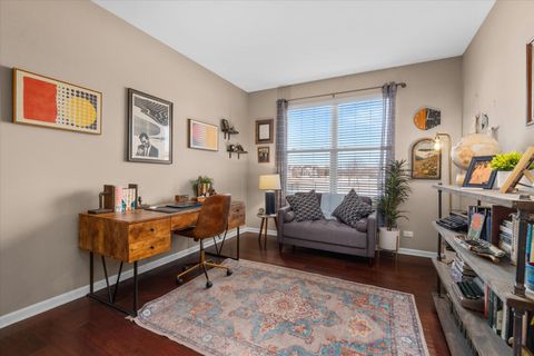 Tiny photo for 509 Moorfield Avenue, North Aurora, IL 60542 (MLS # 12558090)