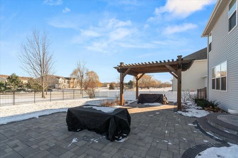 Tiny photo for 509 Moorfield Avenue, North Aurora, IL 60542 (MLS # 12558090)