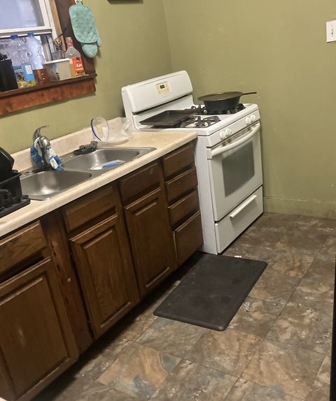 Tiny photo for 6853 S Saint Lawrence Avenue, Chicago, IL 60637 (MLS # 12436623)