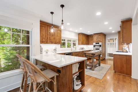 Tiny photo for 719 Birch Road, Lake Bluff, IL 60044 (MLS # 12757515)