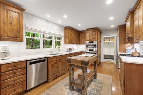 Tiny photo for 719 Birch Road, Lake Bluff, IL 60044 (MLS # 12757515)
