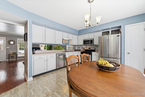 Tiny photo for 2487 Fox Drive, Aurora, IL 60506 (MLS # 12590825)