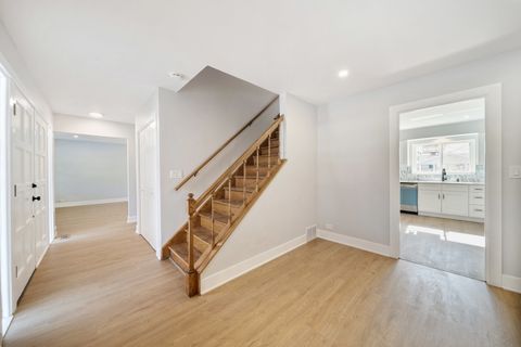 Tiny photo for 99 Essex Road, Elk Grove Village, IL 60007 (MLS # 12601490)