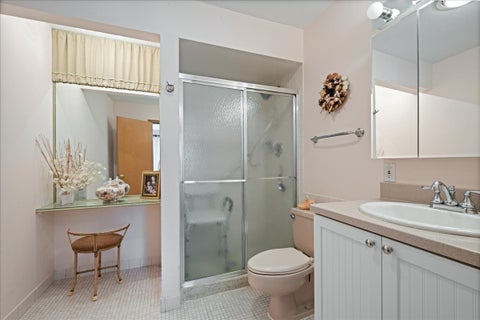 Tiny photo for 300 THAMES Parkway #3F, Park Ridge, IL 60068 (MLS # 12758615)