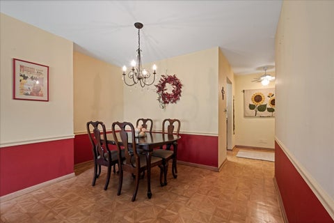Tiny photo for 300 THAMES Parkway #3F, Park Ridge, IL 60068 (MLS # 12758615)