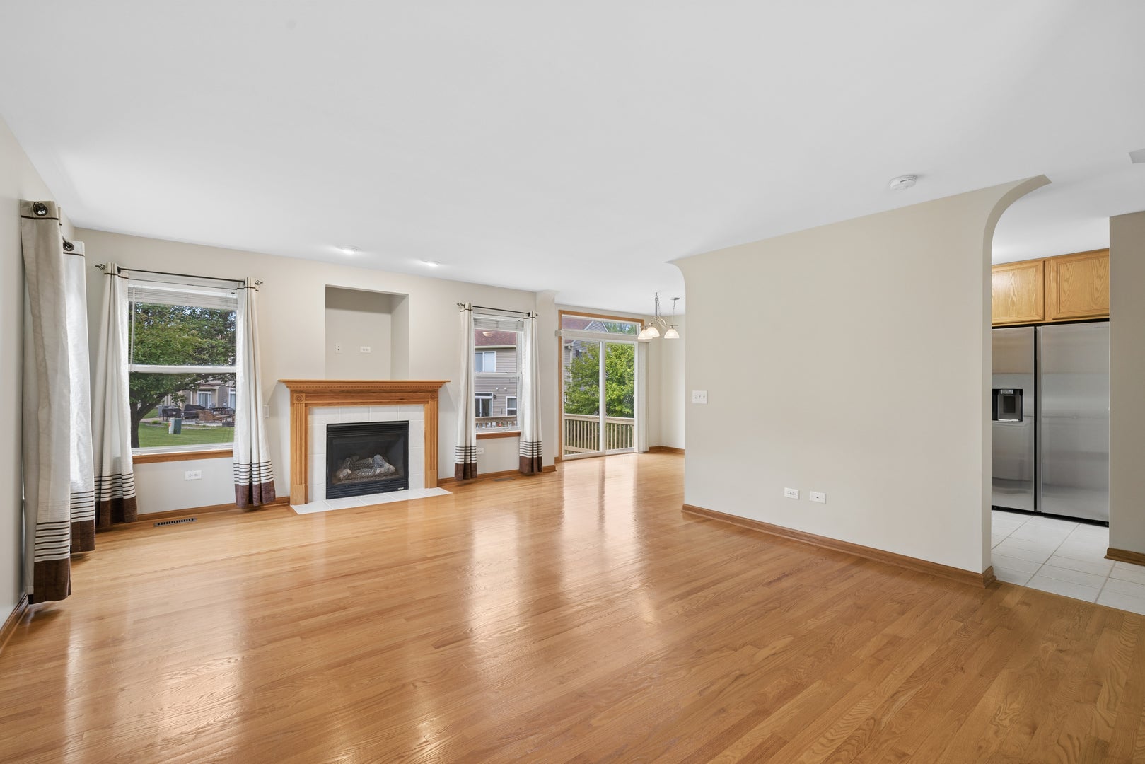 1109 Grass Lake Drive 1109