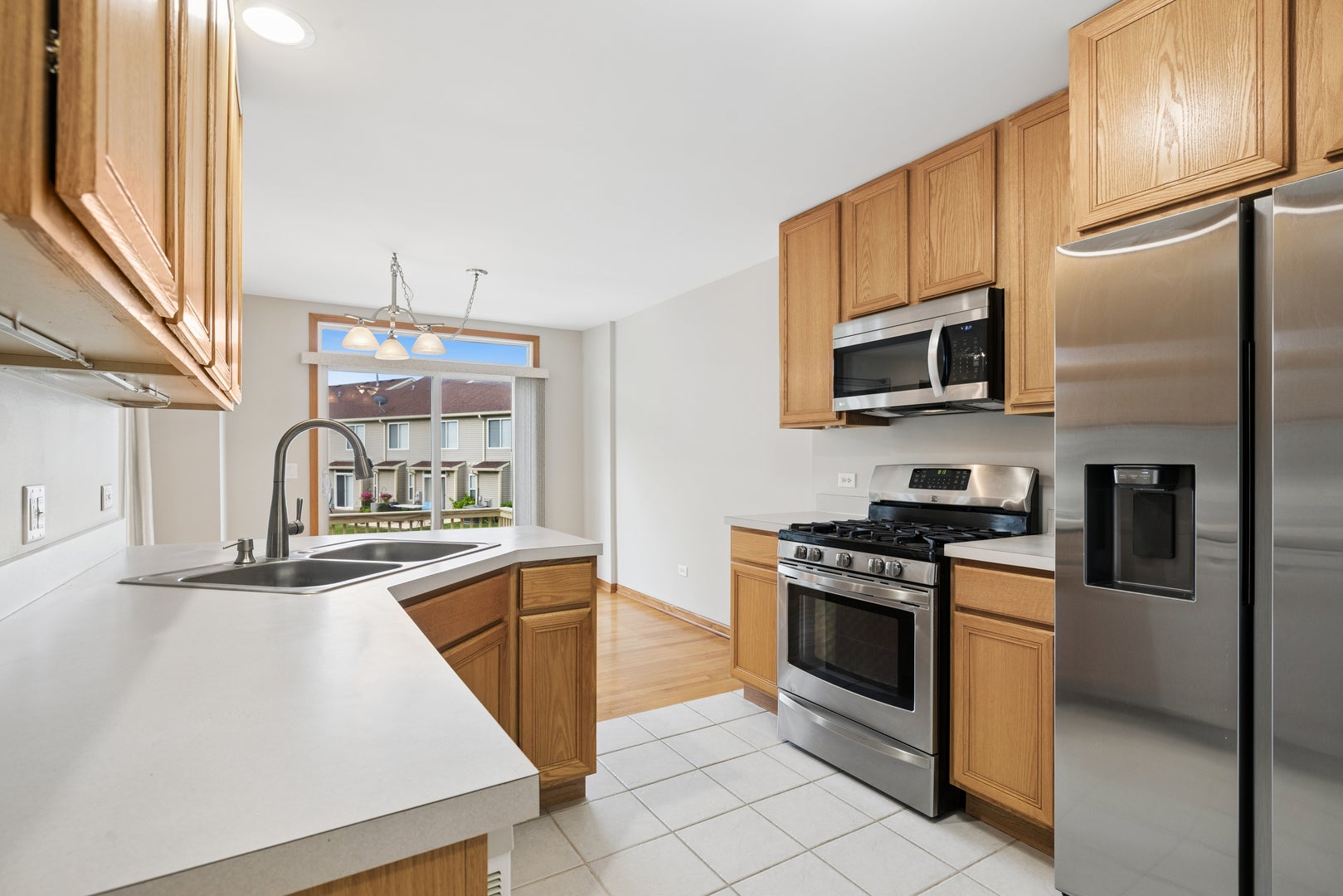 1109 Grass Lake Drive 1109