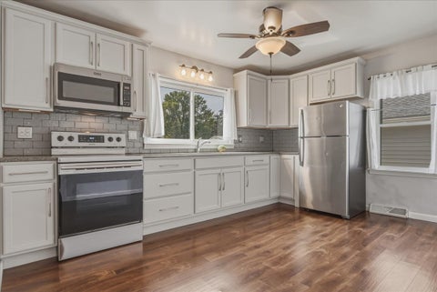 Tiny photo for 1510 Sycamore Drive, Rock Falls, IL 61071 (MLS # 12754889)
