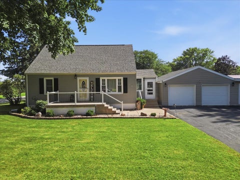 Photo of 1510 Sycamore Drive, Rock Falls, IL 61071 (MLS # 12754889)