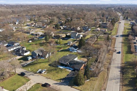 Tiny photo for 6 E Anchor Drive, Oswego, IL 60543 (MLS # 12594485)