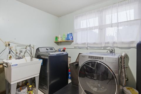 Tiny photo for 6 E Anchor Drive, Oswego, IL 60543 (MLS # 12594485)