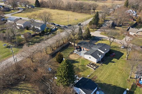 Tiny photo for 6 E Anchor Drive, Oswego, IL 60543 (MLS # 12594485)