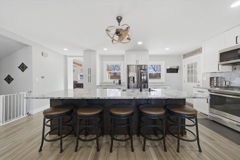 Tiny photo for 6 E Anchor Drive, Oswego, IL 60543 (MLS # 12594485)