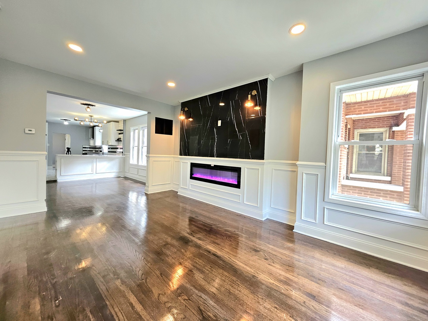 8109 S Marquette Avenue