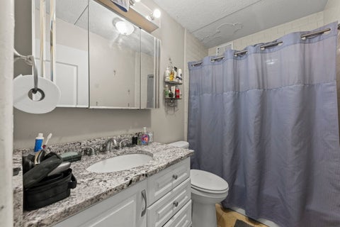 Tiny photo for 2005 S Finley Road #304, Lombard, IL 60148 (MLS # 12725468)