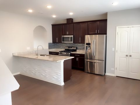 Tiny photo for 1100 Evergreen Avenue, Des Plaines, IL 60016 (MLS # 12345304)