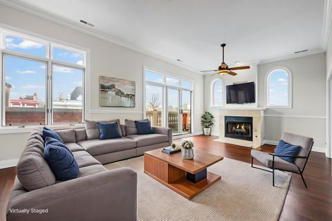 Tiny photo for 852 N Damen Avenue #4B, Chicago, IL 60622 (MLS # 12591557)