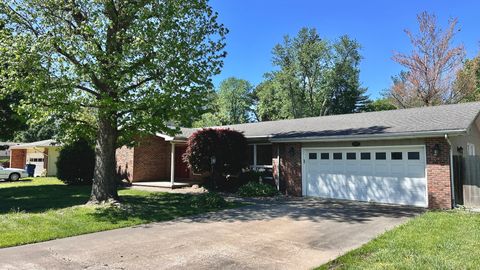 Photo of 207 N Illinois Avenue, West Frankfort, IL 62896 (MLS # 12587000)