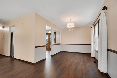 Tiny photo for 534 Cottonwood Circle, Bolingbrook, IL 60440 (MLS # 12531485)