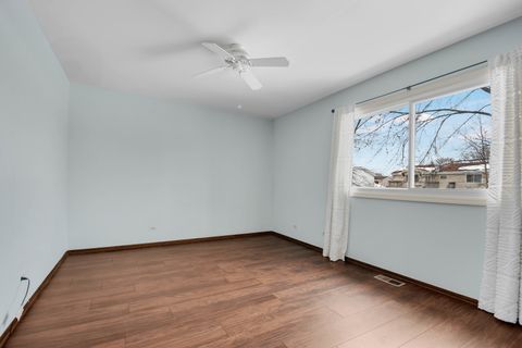 Tiny photo for 534 Cottonwood Circle, Bolingbrook, IL 60440 (MLS # 12531485)