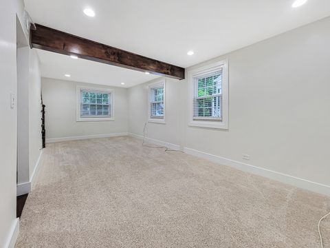 Tiny photo for 401 S 4th Avenue, Libertyville, IL 60048 (MLS # 12571291)