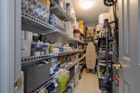 Tiny photo for 100 N Bokelman Street #325, Roselle, IL 60172 (MLS # 12535207)