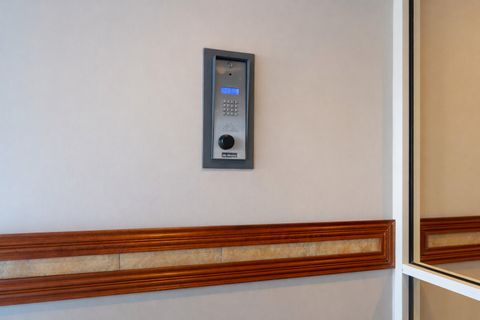 Tiny photo for 100 N Bokelman Street #325, Roselle, IL 60172 (MLS # 12535207)