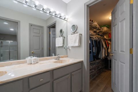 Tiny photo for 100 N Bokelman Street #325, Roselle, IL 60172 (MLS # 12535207)