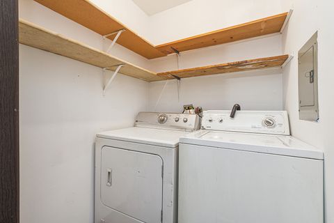 Tiny photo for 13651 Lamon Avenue #B12, Crestwood, IL 60418 (MLS # 12575548)