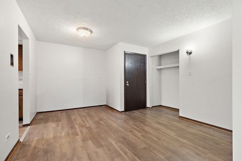 Tiny photo for 13651 Lamon Avenue #B12, Crestwood, IL 60418 (MLS # 12575548)