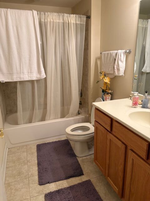 Tiny photo for 77 N Wolf Road #210, Northlake, IL 60164 (MLS # 12583973)