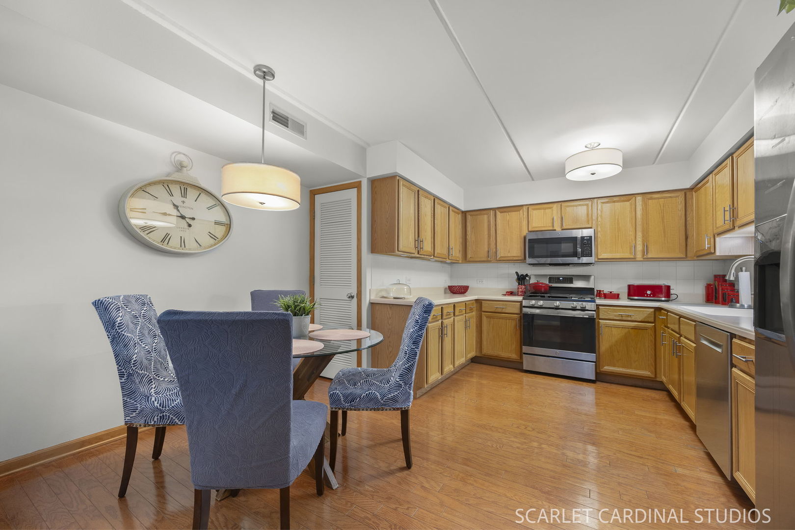123 W SAINT CHARLES Road 305