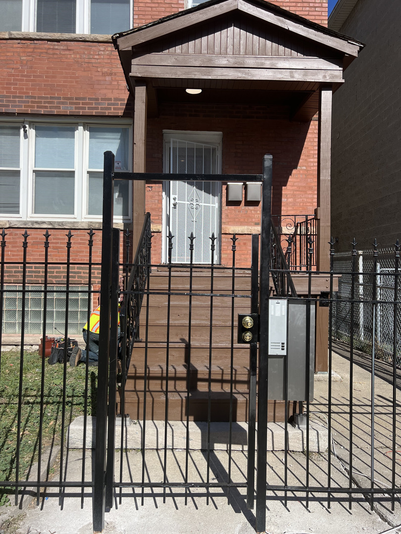 4536 W Jackson Boulevard