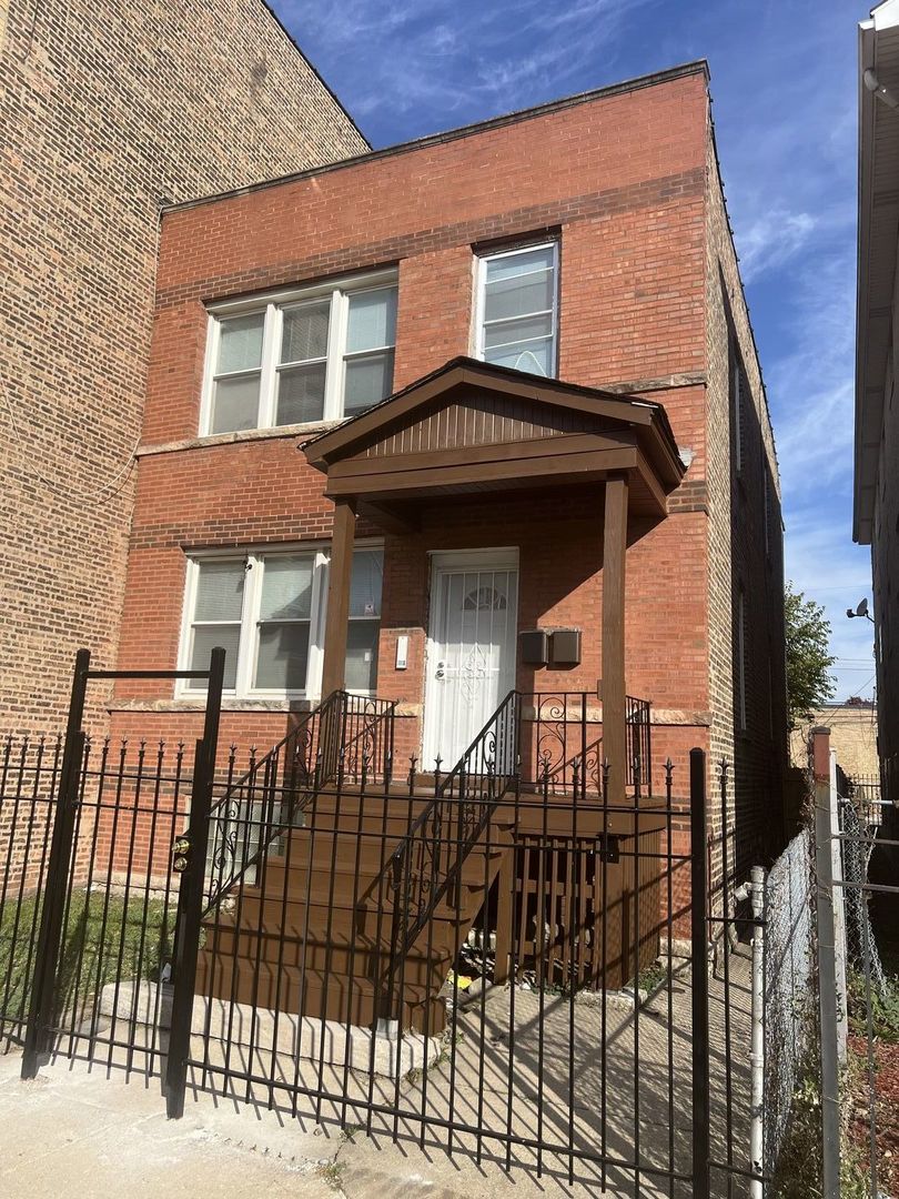 4536 W Jackson Boulevard